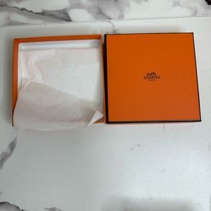 Hermes box